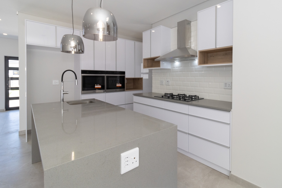 4 Bedroom Property for Sale in Sandown Western Cape